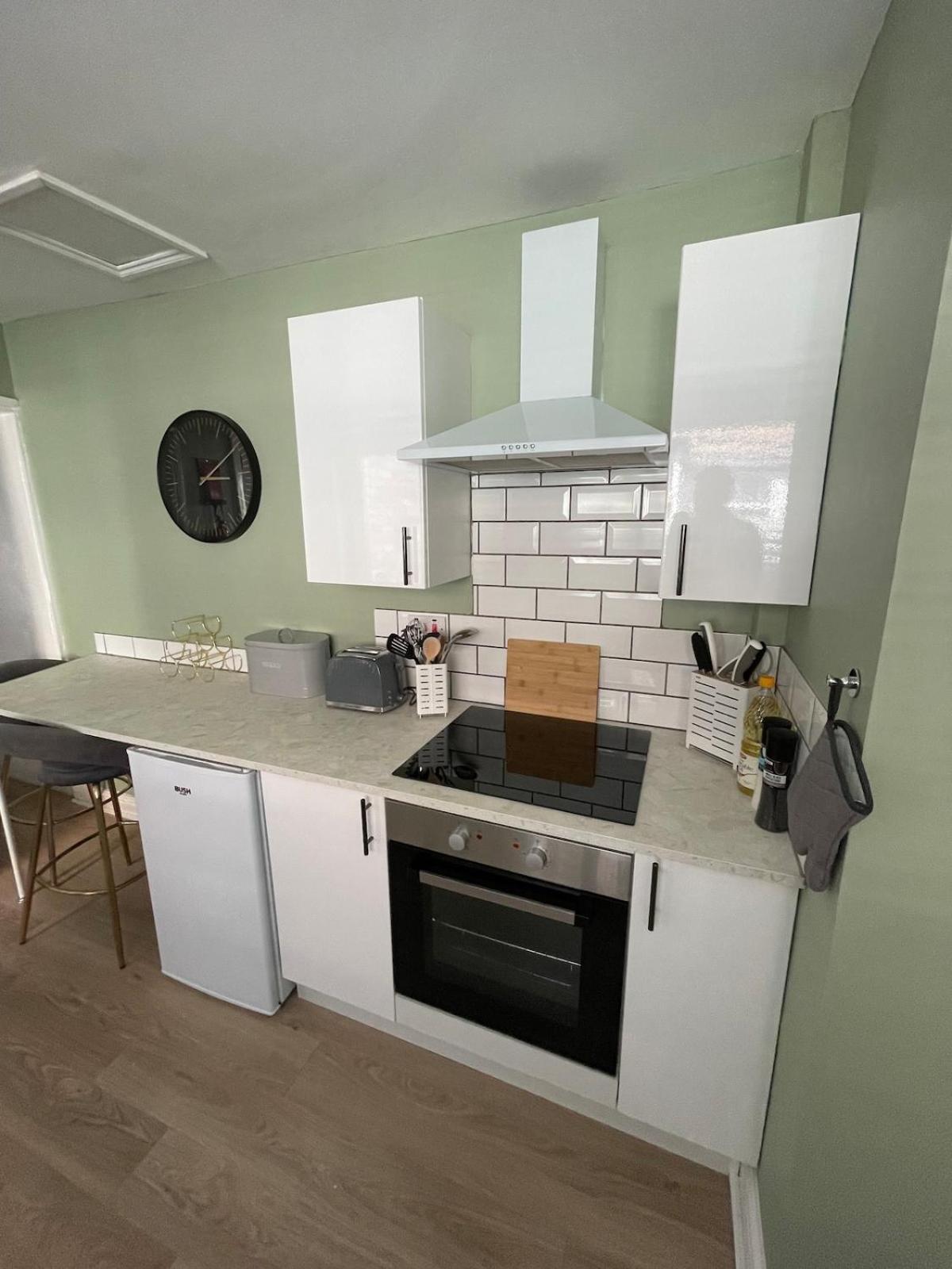 Marine View - Dog Friendly Apartment 500Ft From Beach บริดลิงตัน ภายนอก รูปภาพ