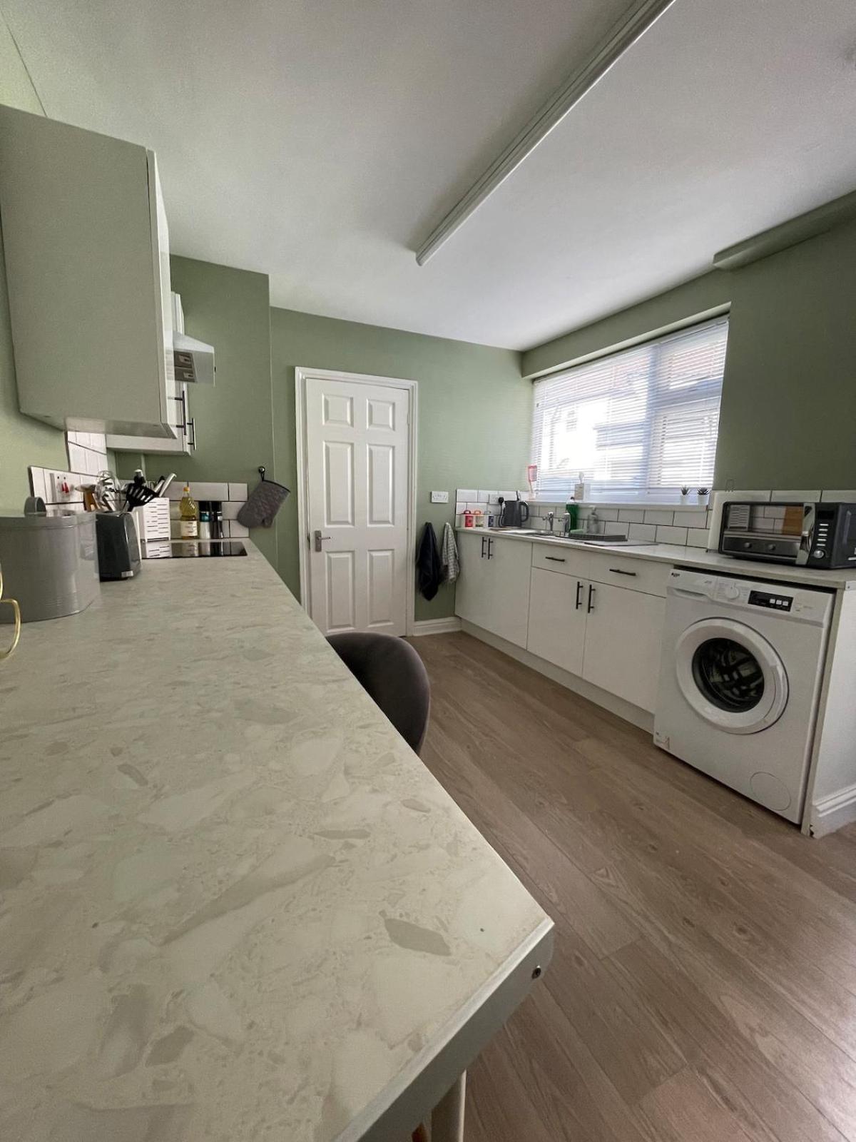 Marine View - Dog Friendly Apartment 500Ft From Beach บริดลิงตัน ภายนอก รูปภาพ